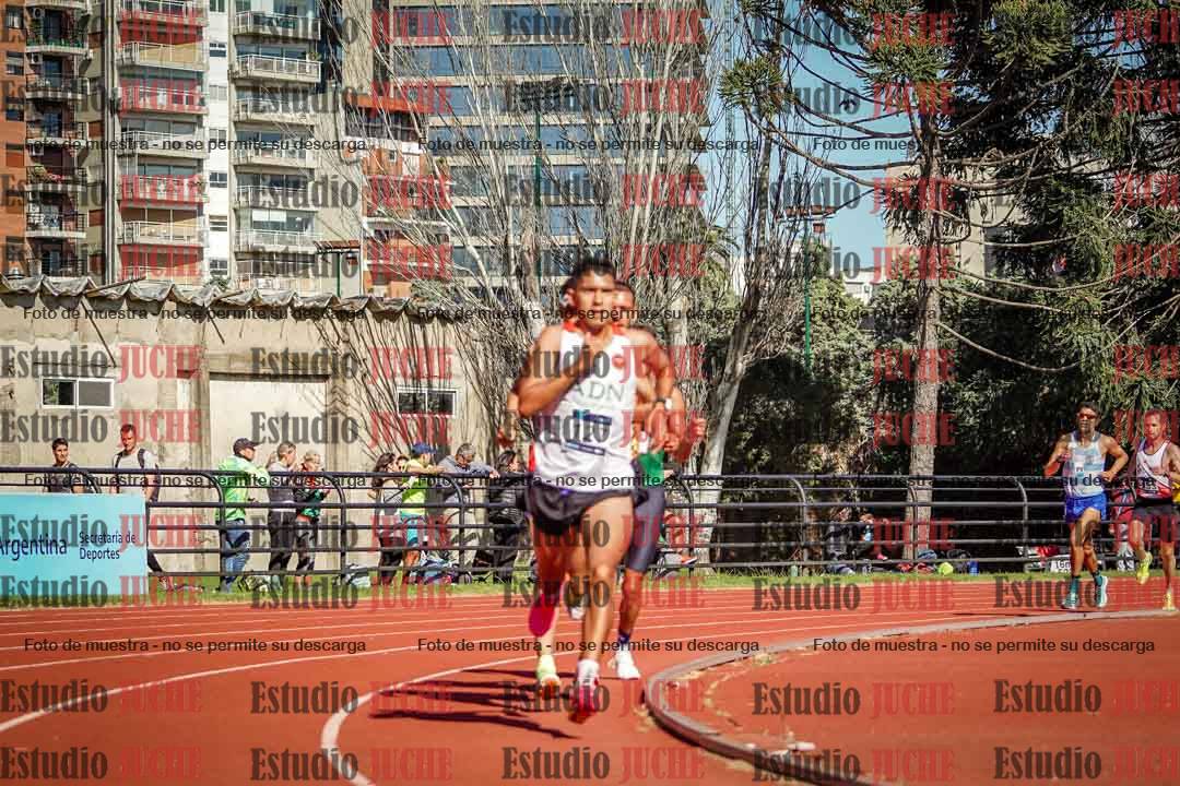 Fotos de los 10.000 m de varones - serie 1