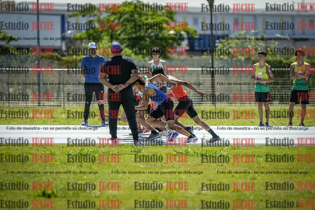 Fotos de los 600 m llanos de varones