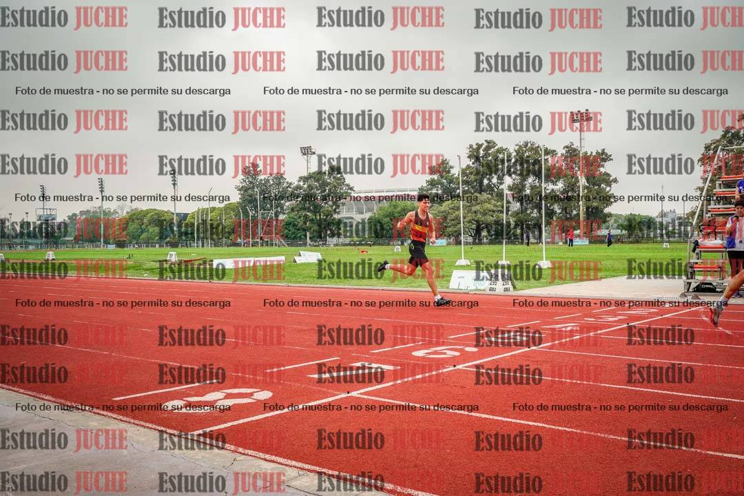 Fotos de los 400 m con vallas de varones