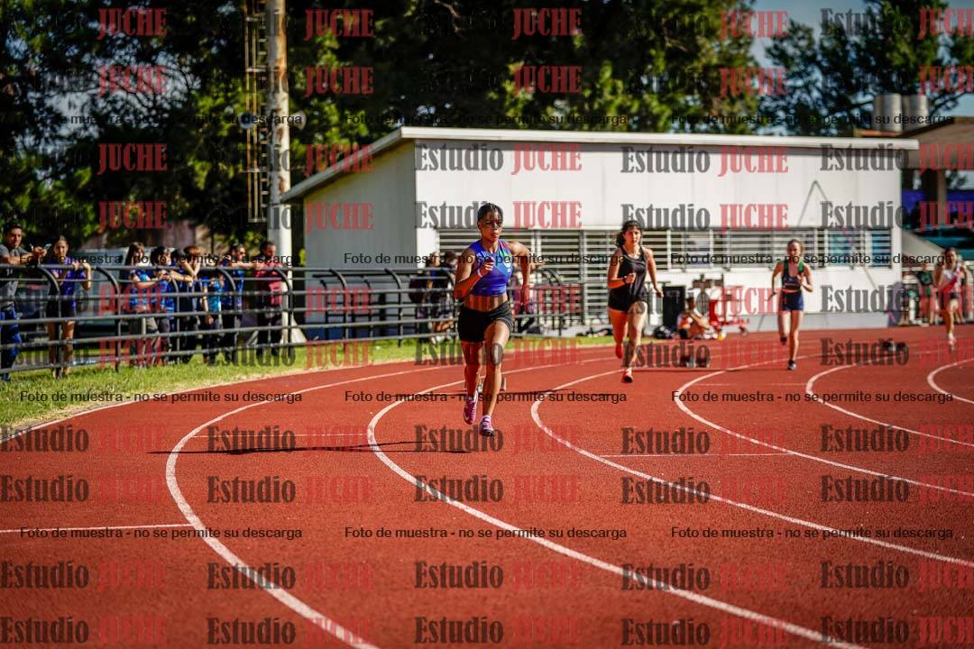 Fotos de los 400 m con vallas de mujeres