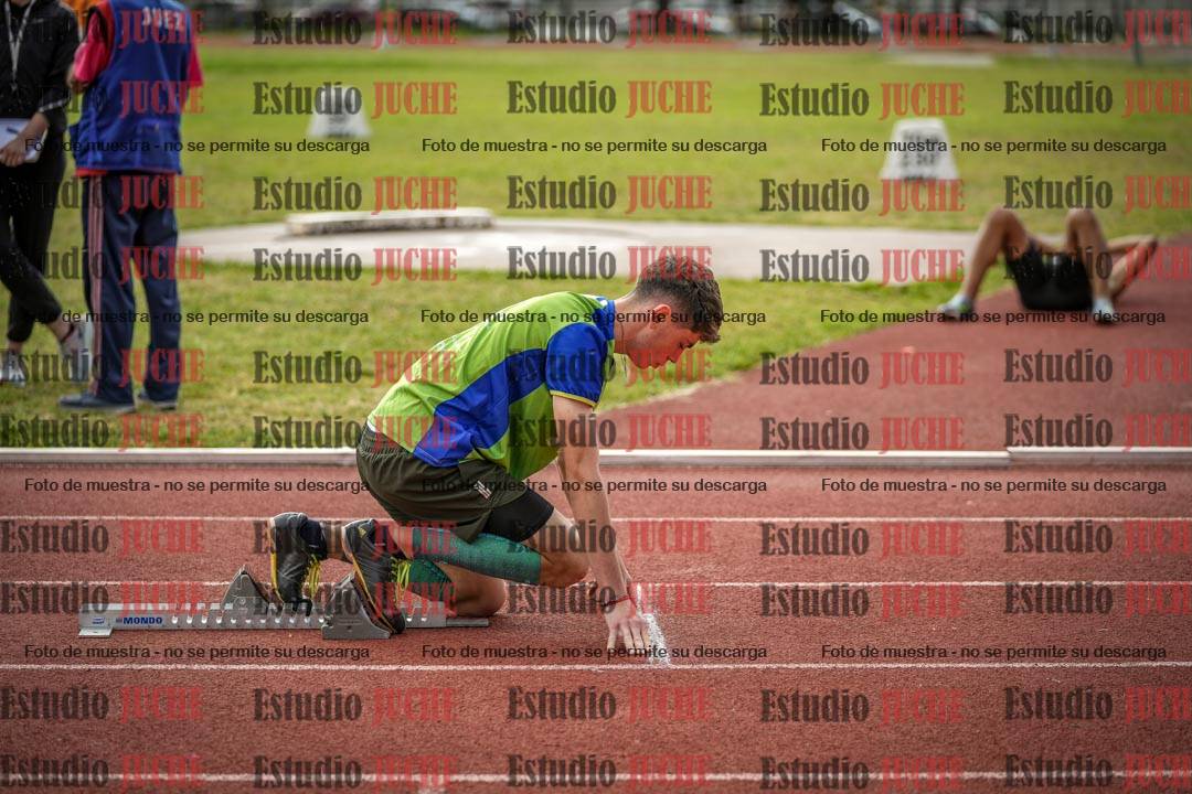 Fotos de los 400 m con vallas de varones