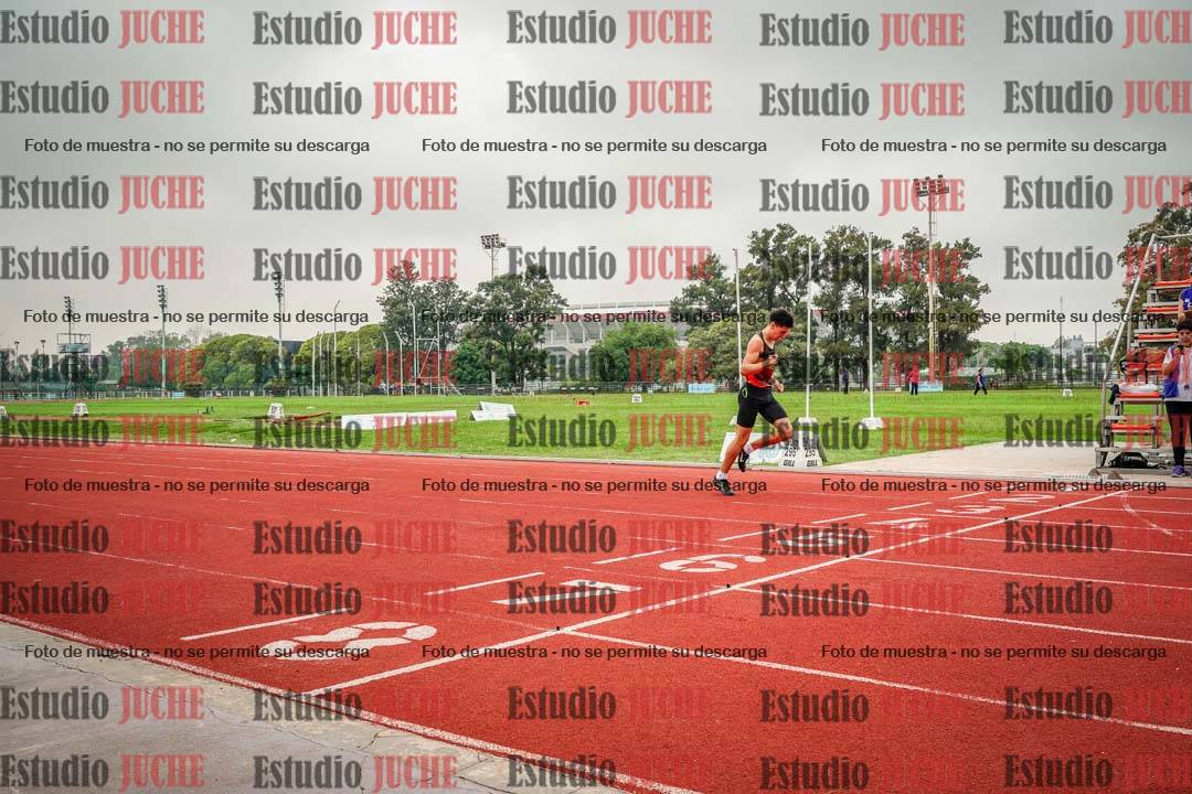 Fotos de los 400 m con vallas de varones