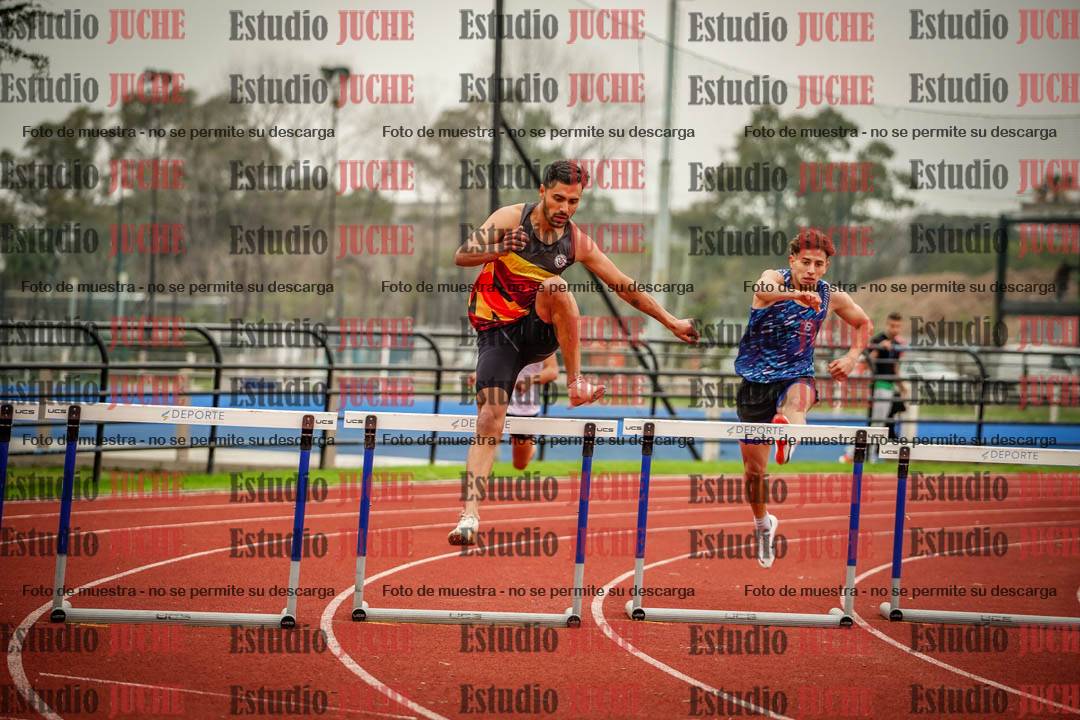 Fotos de los 400 m con vallas de varones