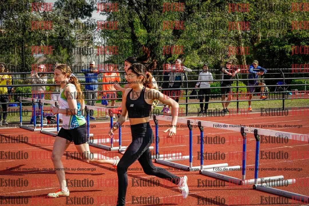 Fotos de los 80 m con vallas de mujeres