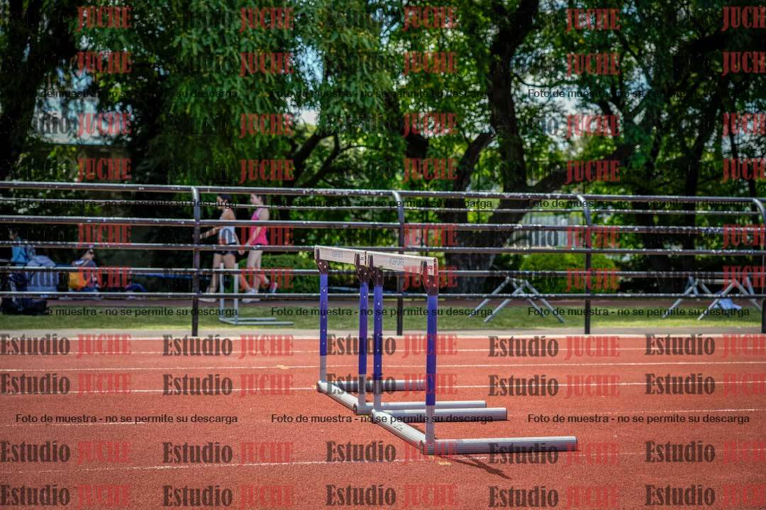 Fotos de los 100 m con vallas de mujeres