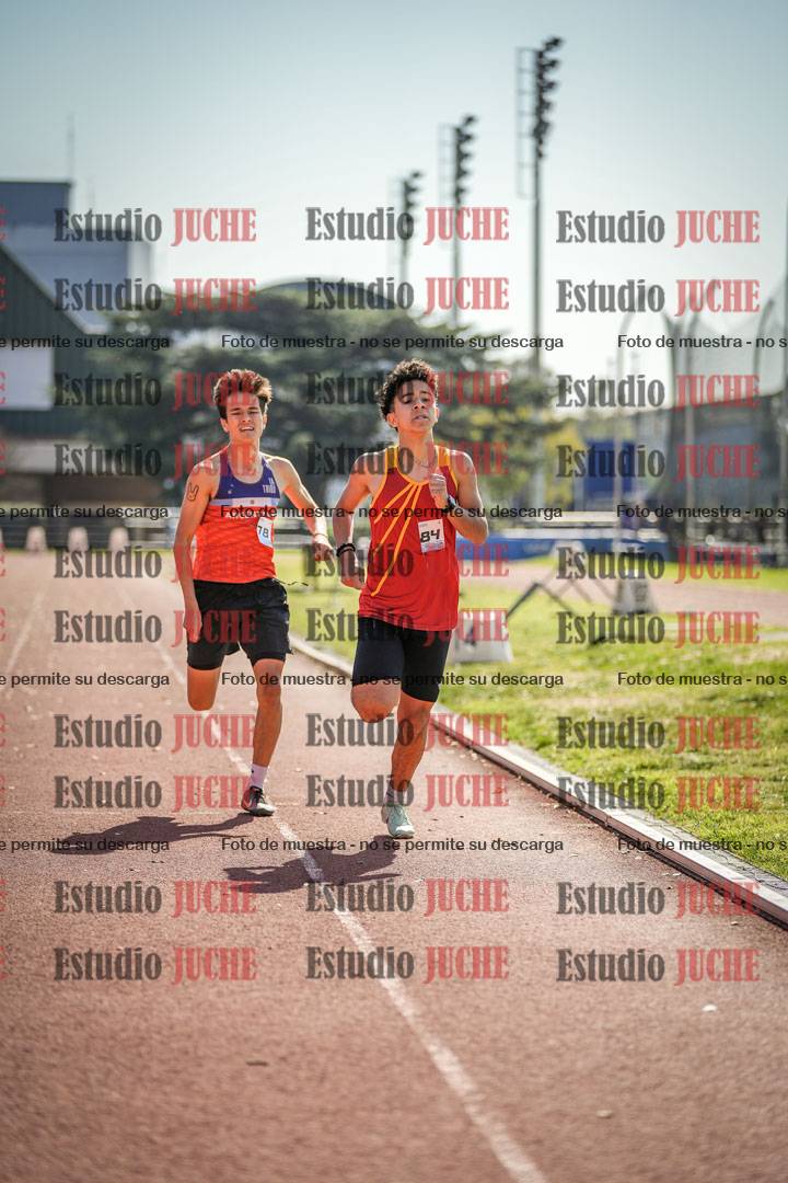 Fotos de los 600 m llanos de varones - U16