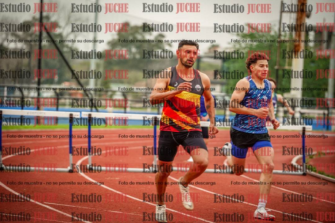 Fotos de los 400 m con vallas de varones