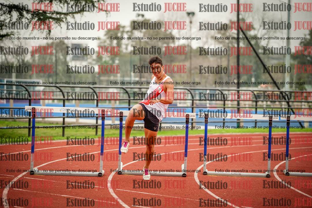 Fotos de los 400 m con vallas de varones