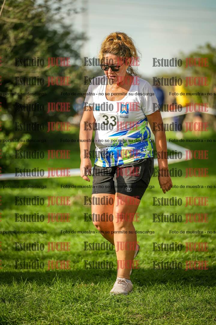 Fotos de la llegada del cross de 4000 m - mujeres