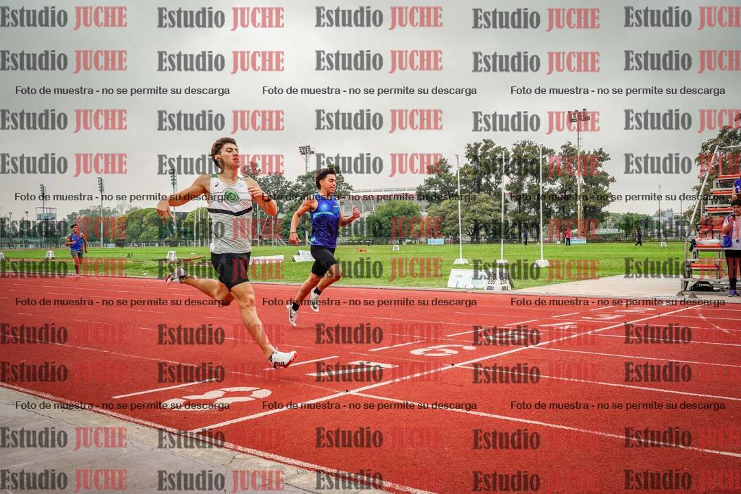 Fotos de los 400 m con vallas de varones