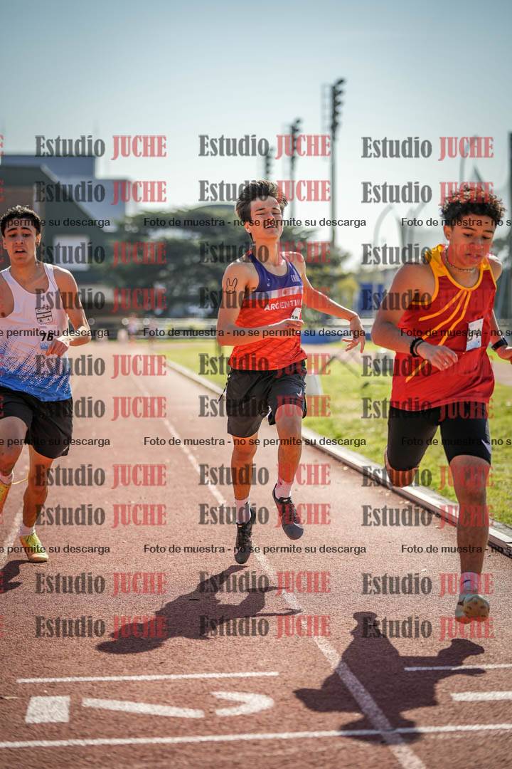 Fotos de los 600 m llanos de varones - U16