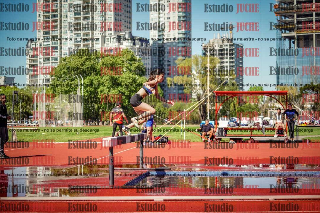 Fotos de los 1500 m con obstáculos de mujeres