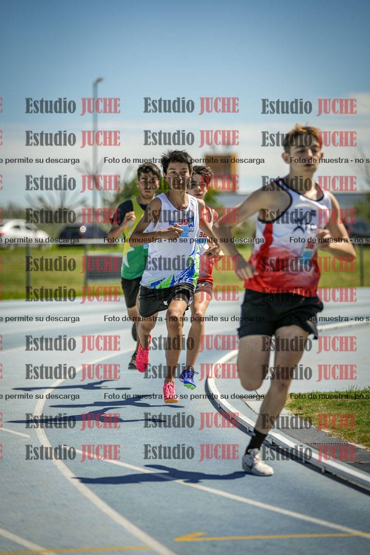 Fotos de los 600 m llanos de varones