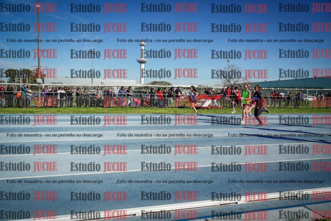 Fotos de los 80 m llanos de mujeres - U14