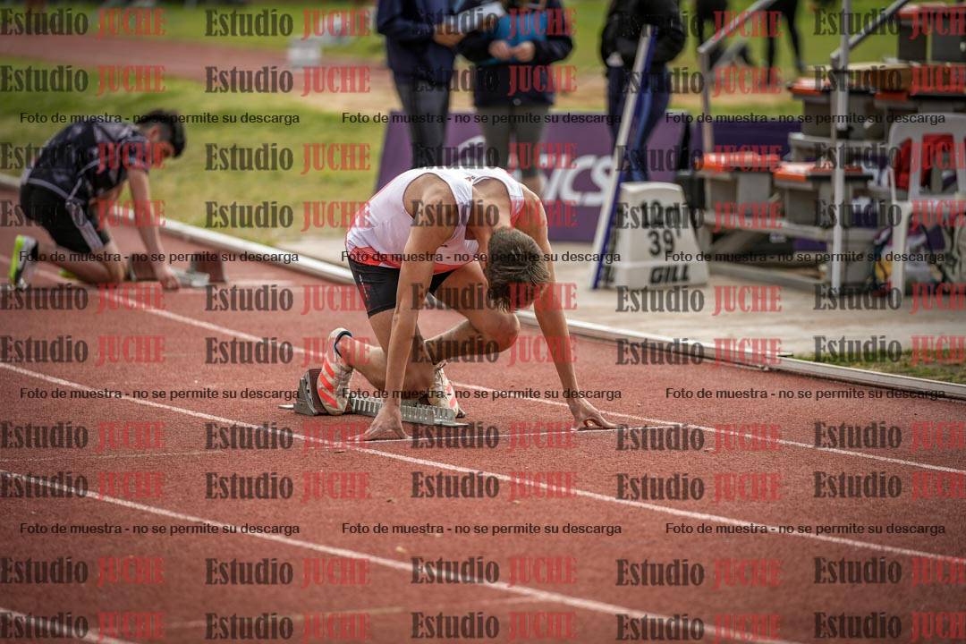 Fotos de los 400 m con vallas de varones