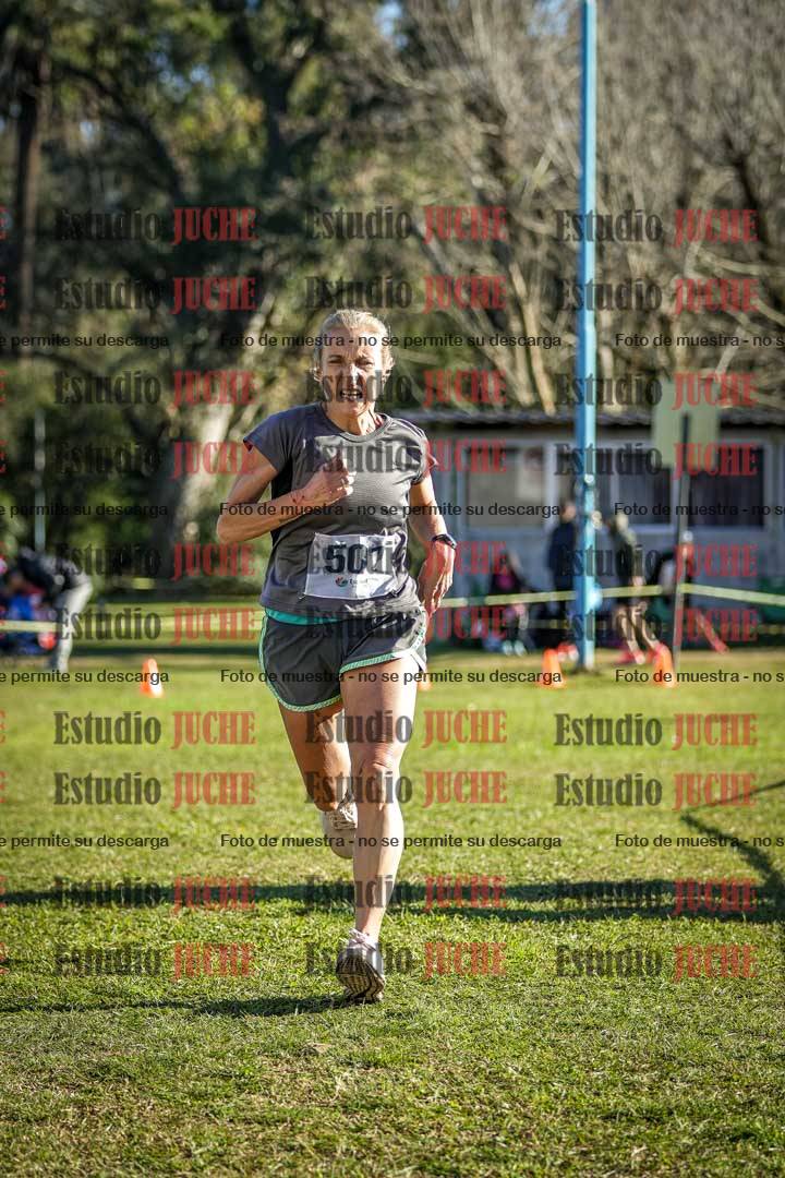 Fotos de la llegada del cross de 4000 m - mujeres