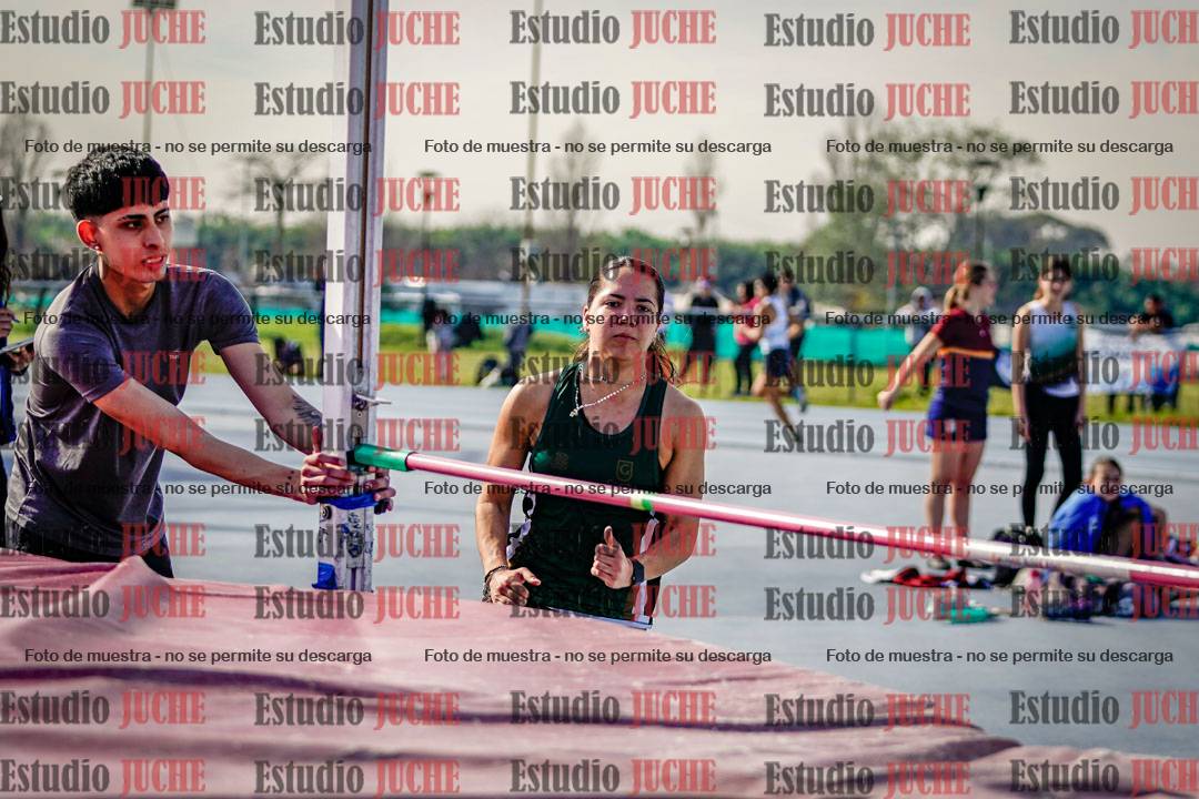 Fotos del salto en alto de mujeres - heptatlón 2