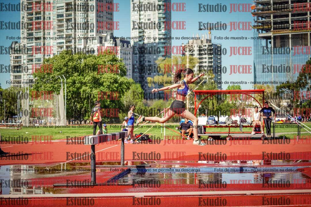 Fotos de los 1500 m con obstáculos de mujeres
