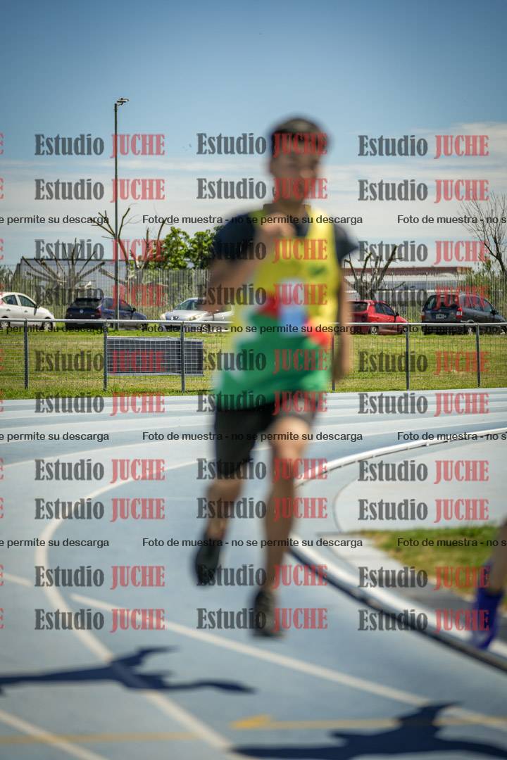 Fotos de los 600 m llanos de varones