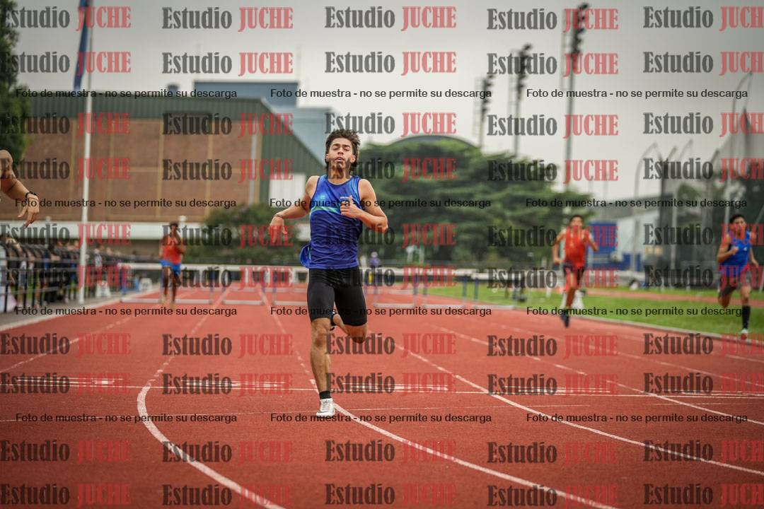 Fotos de los 400 m con vallas de varones