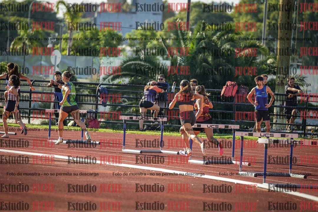 Fotos de los 400 m con vallas de mujeres