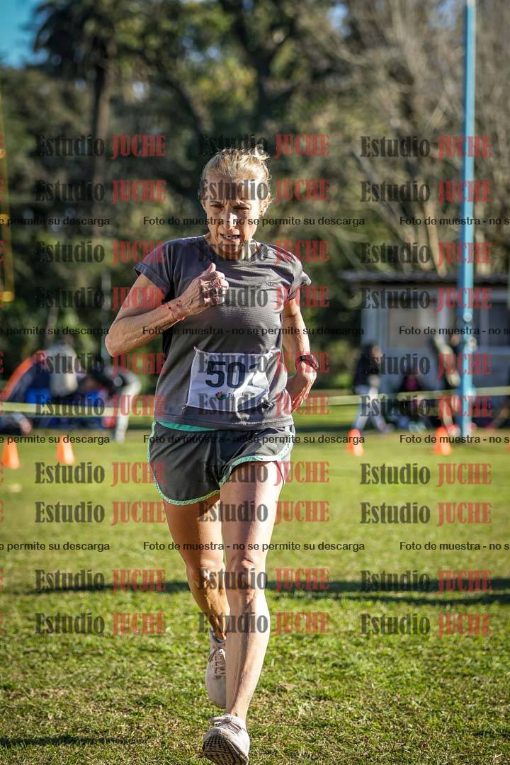 Fotos de la llegada del cross de 4000 m - mujeres