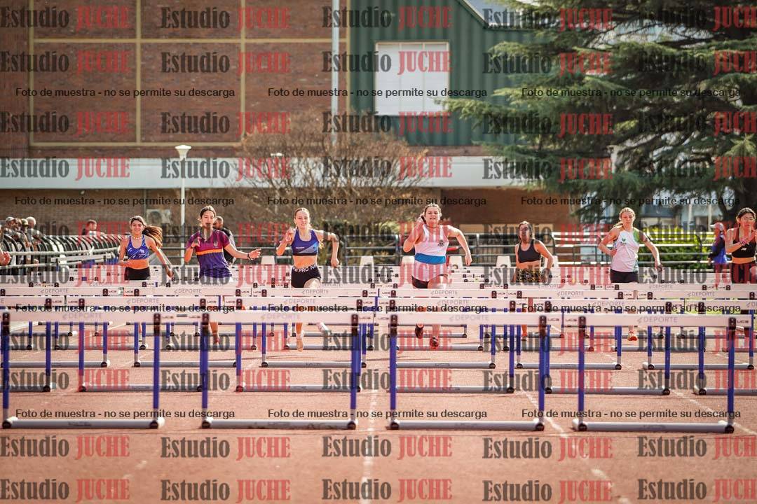 Fotos de los 80 m con vallas de mujeres