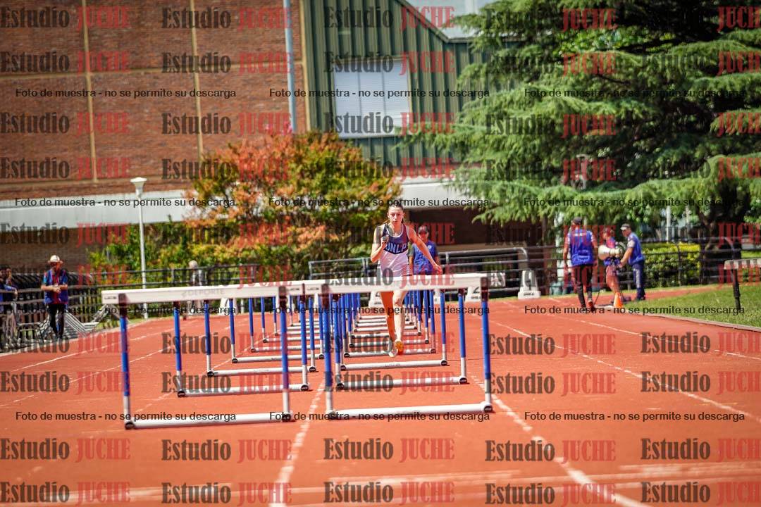 Fotos de los 100 m con vallas de mujeres