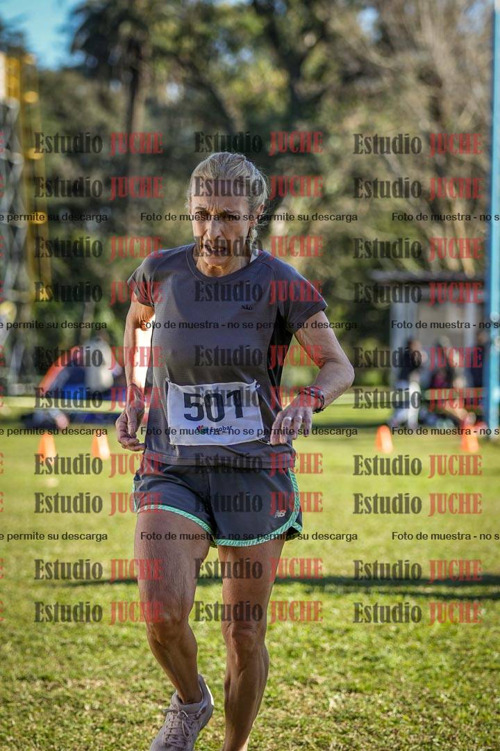 Fotos de la llegada del cross de 4000 m - mujeres