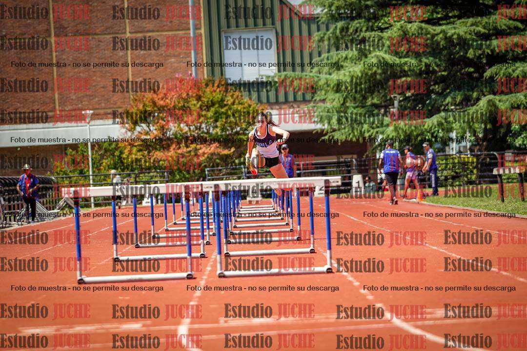 Fotos de los 100 m con vallas de mujeres