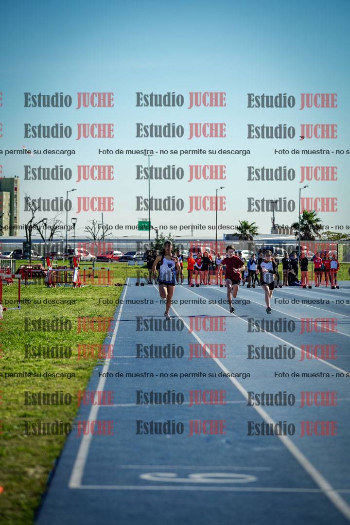 Fotos de los 80 m llanos de mujeres - U14