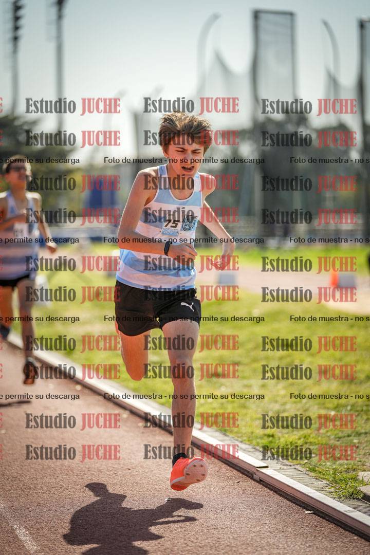 Fotos de los 600 m llanos de varones - U16