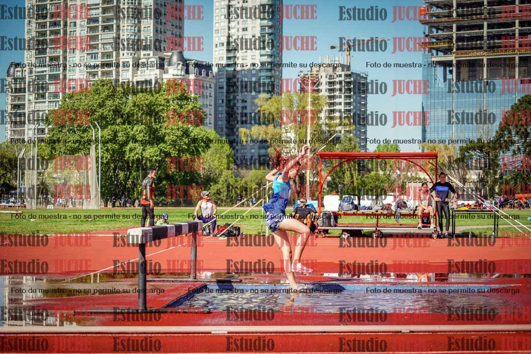 Fotos de los 1500 m con obstáculos de mujeres