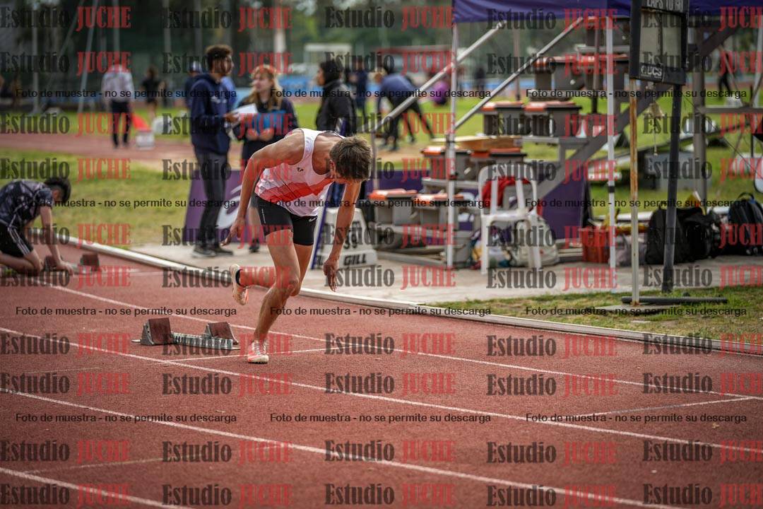 Fotos de los 400 m con vallas de varones