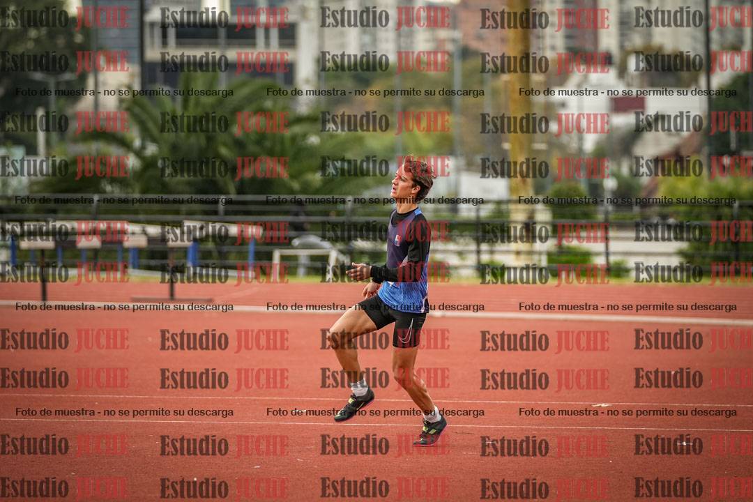 Fotos del salto en alto de varones