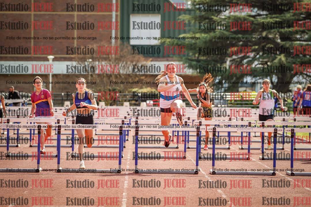 Fotos de los 80 m con vallas de mujeres
