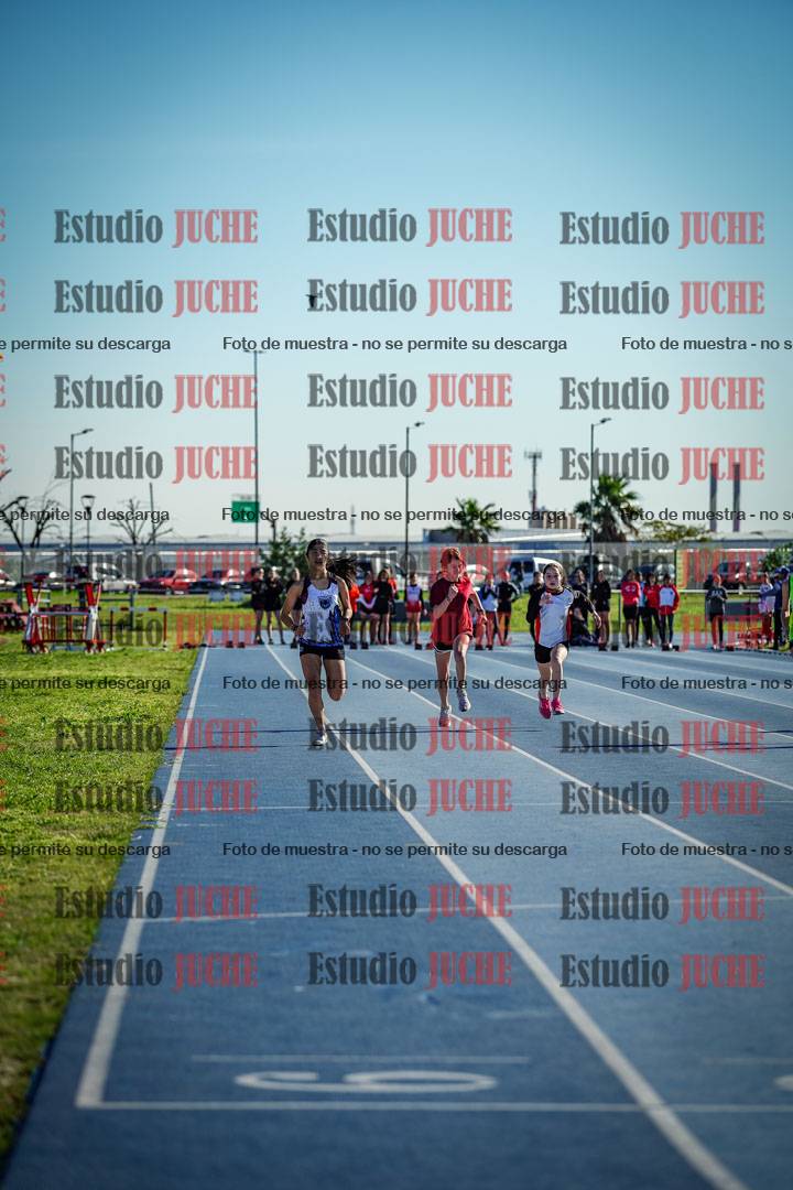 Fotos de los 80 m llanos de mujeres - U14