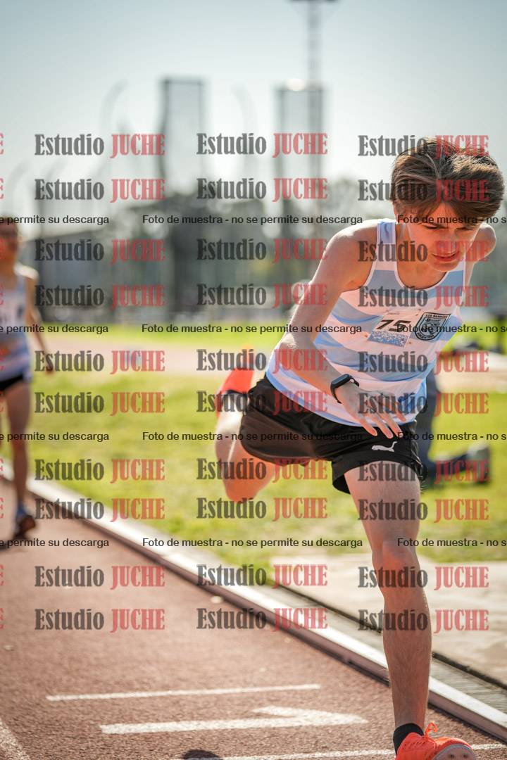 Fotos de los 600 m llanos de varones - U16