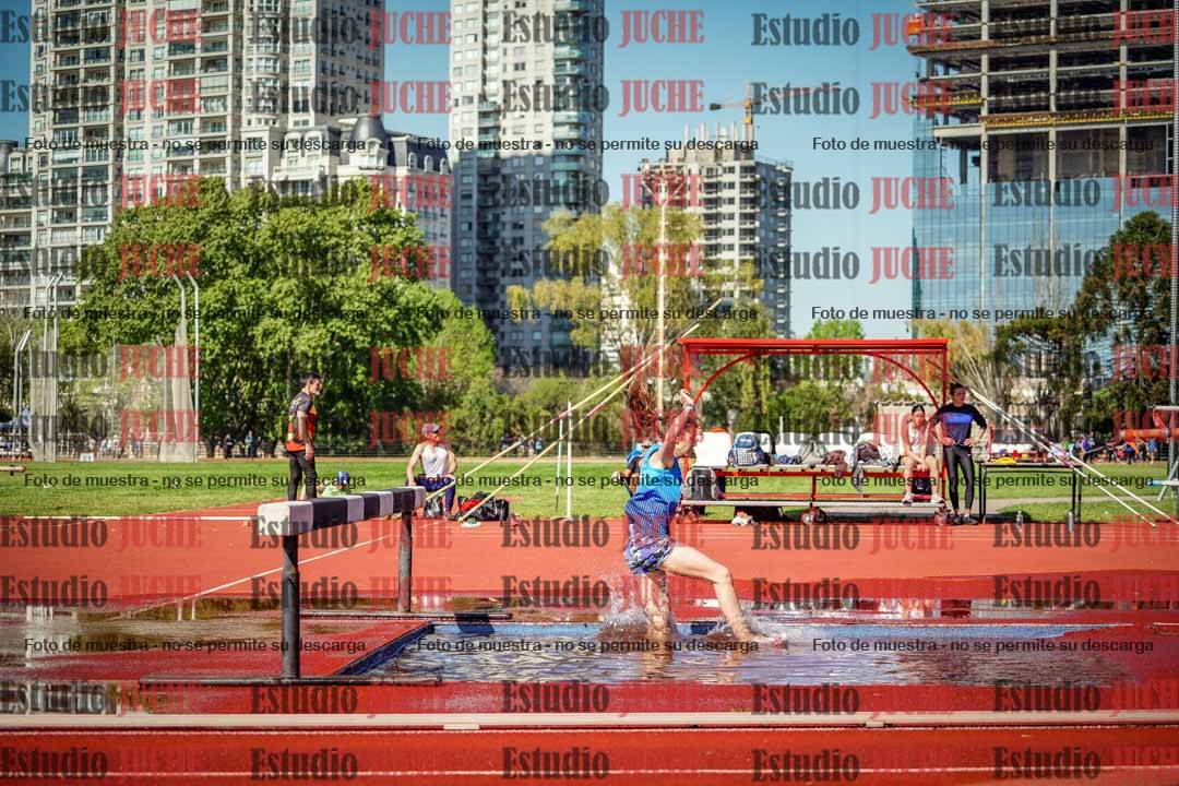 Fotos de los 1500 m con obstáculos de mujeres