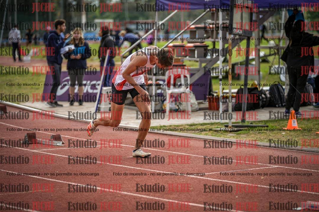 Fotos de los 400 m con vallas de varones