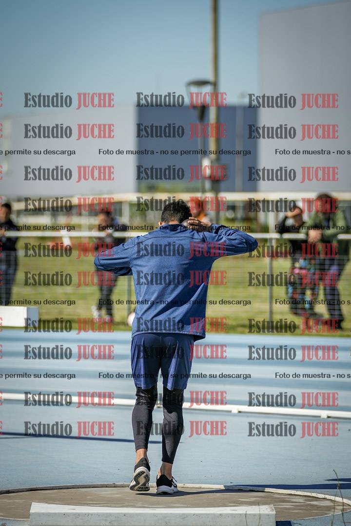 Fotos del lanzamiento de bala de varones