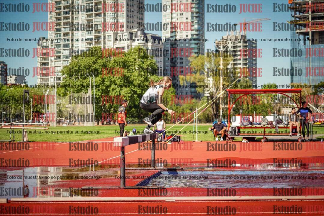 Fotos de los 1500 m con obstáculos de mujeres