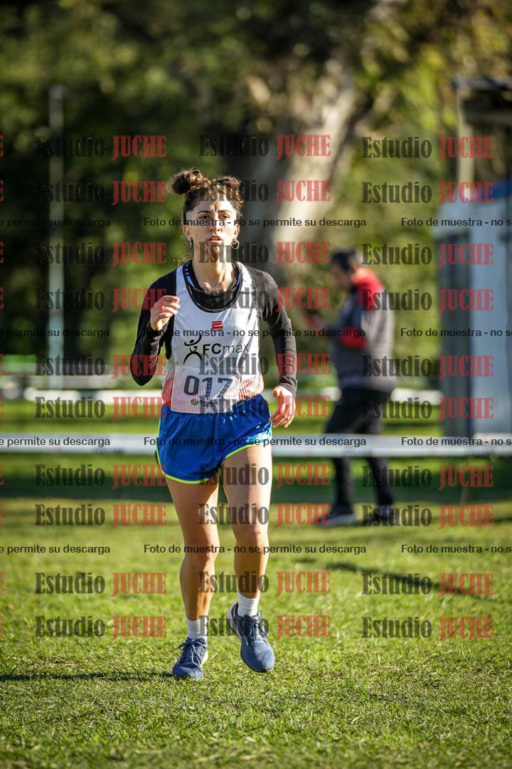 Fotos de la llegada del cross de 4000 m - mujeres