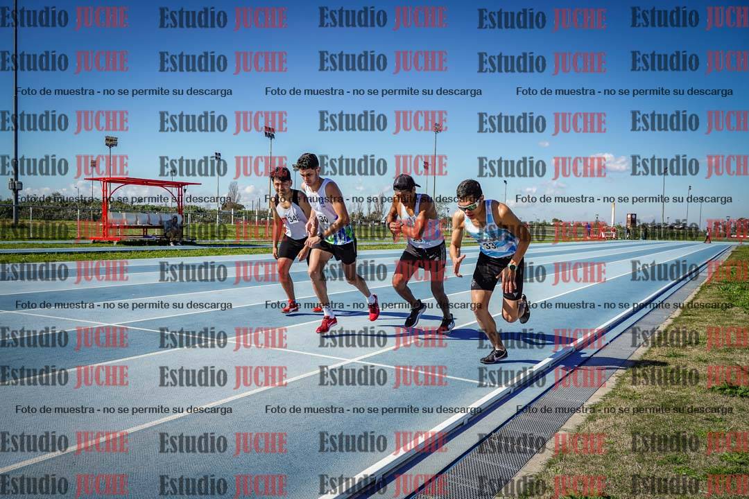 Fotos de los 3000 m con obstáculos de varones