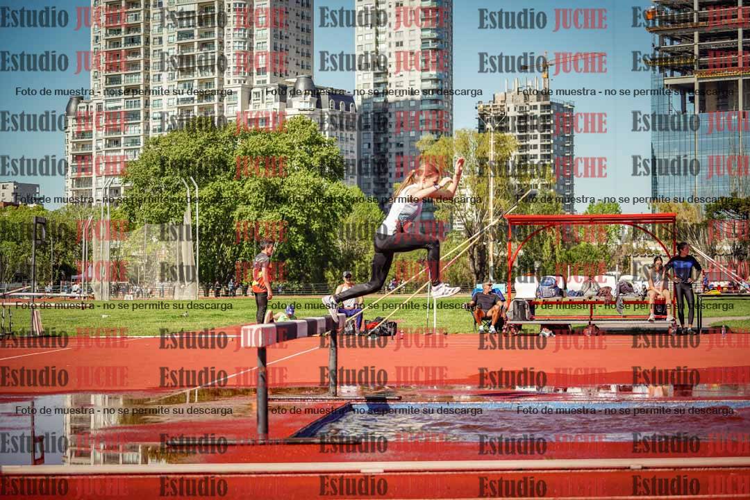 Fotos de los 1500 m con obstáculos de mujeres