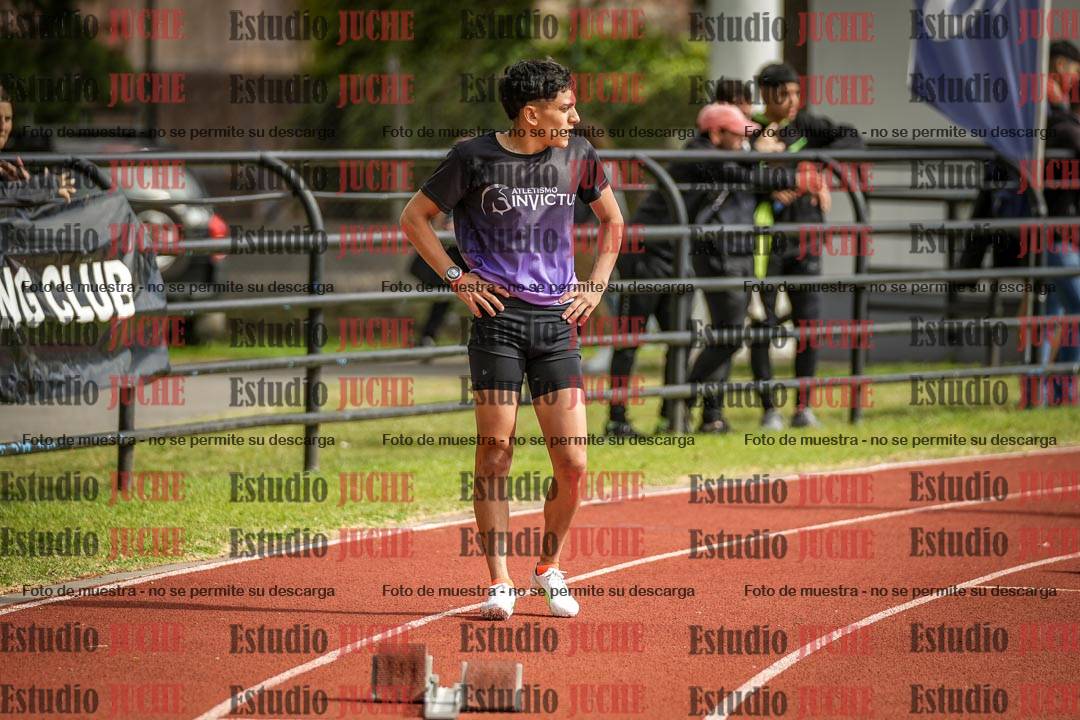 Fotos de los 400 m con vallas de varones