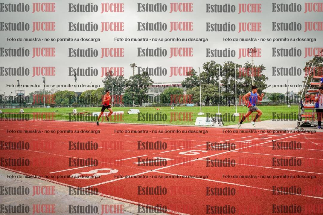 Fotos de los 400 m con vallas de varones