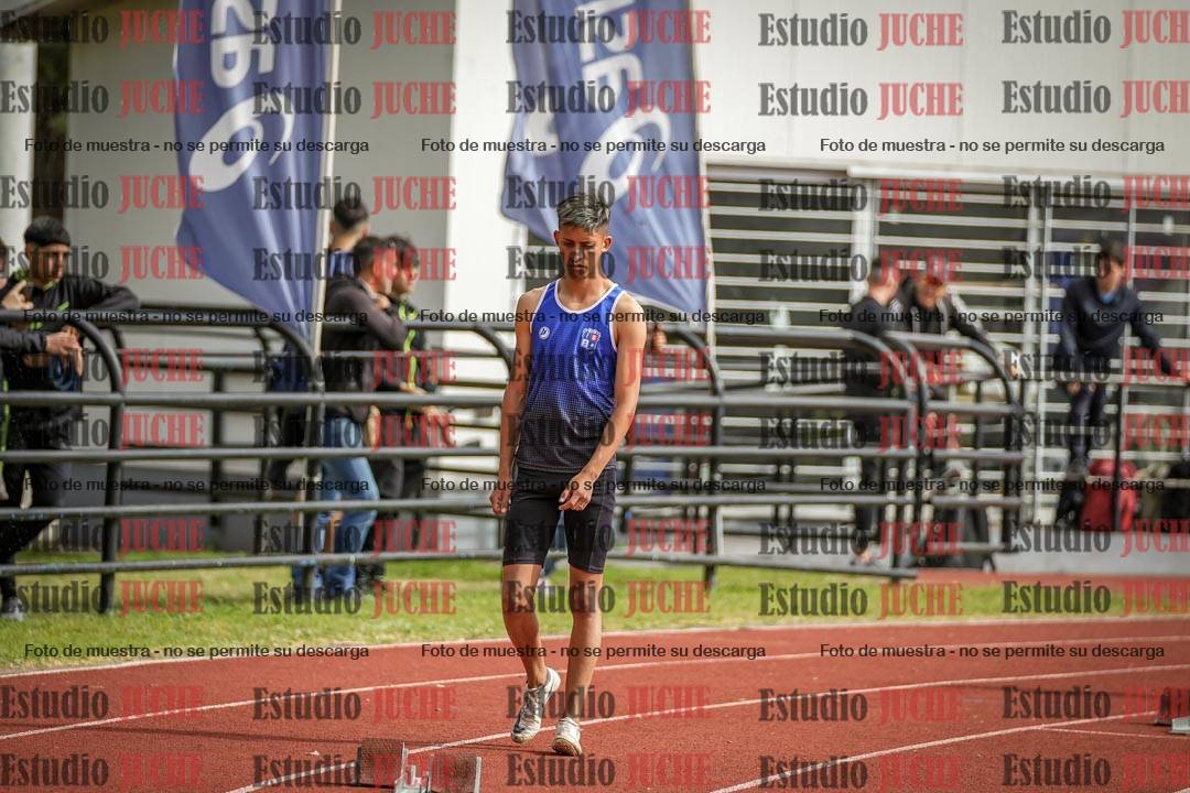 Fotos de los 400 m con vallas de varones