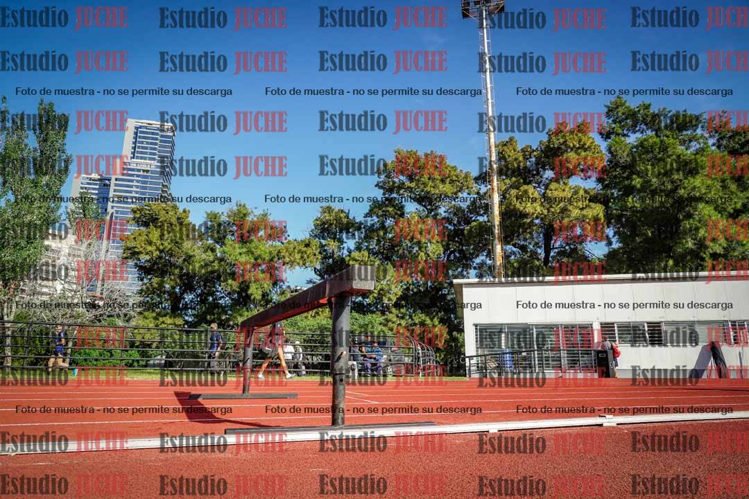 Fotos de los 3000 m con obstáculos de varones