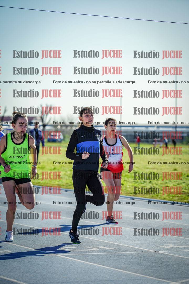 Fotos de los 80 m llanos de mujeres - U14